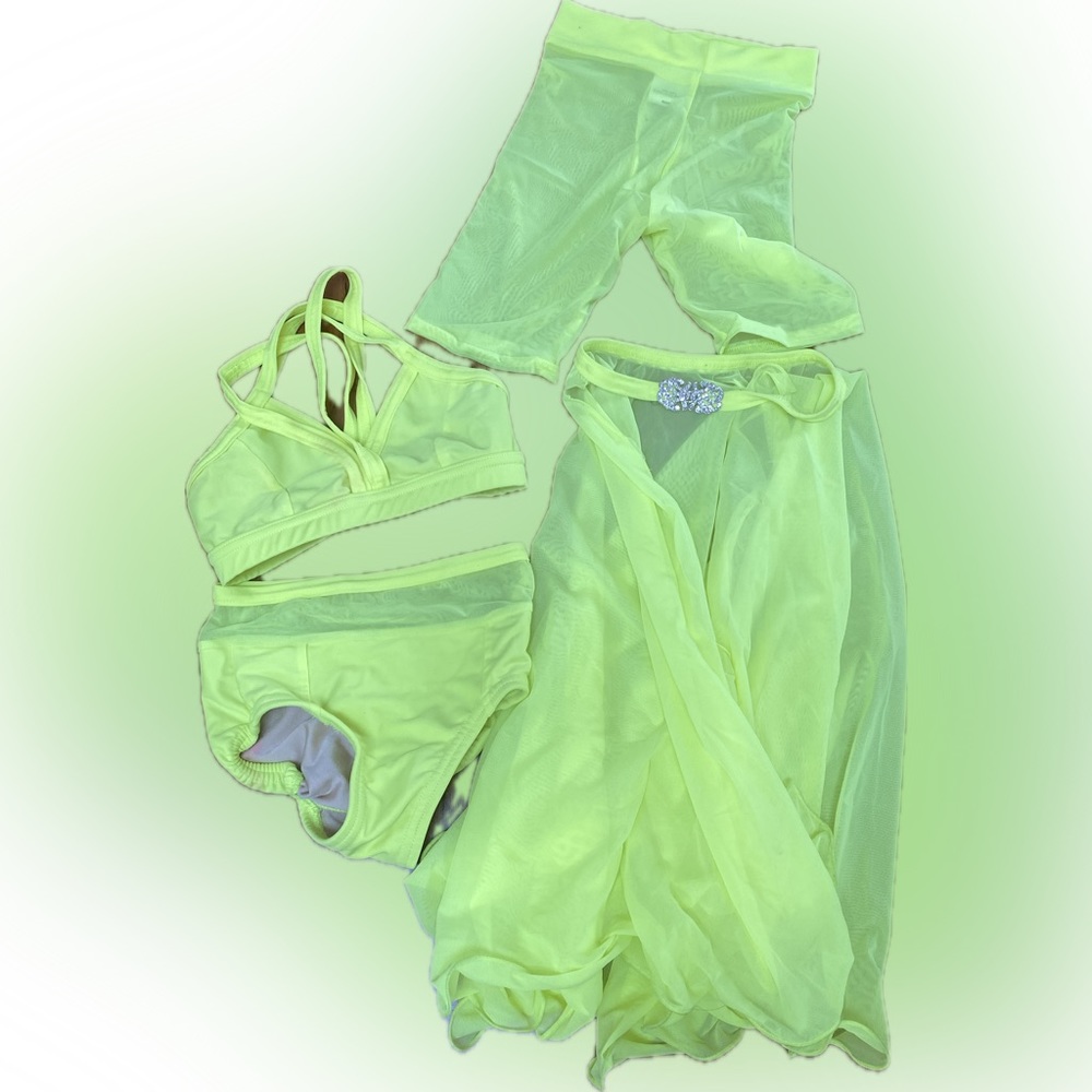 Details Dancewear Neon yellow 4 piece set 
crop top 
brief 
Sheer short 
skirt